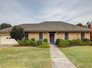 303 Bellevue Plantation Rd, Lafayette, LA 70503