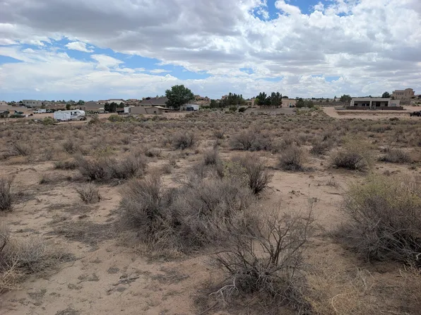601 Acicate Pl NE, Rio Rancho, NM 87124