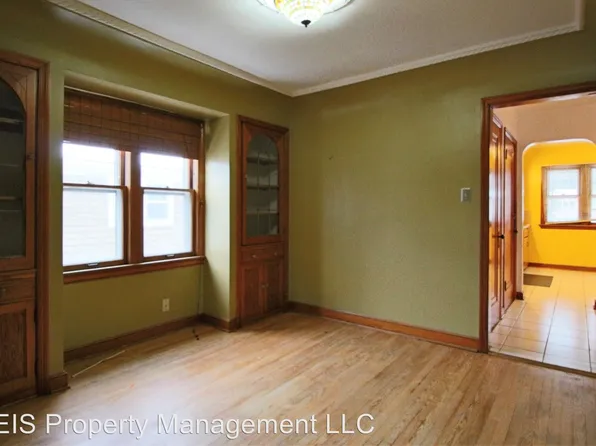 4277 N 29th St, Milwaukee, WI 53216