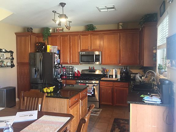 3rd image of 18268 W Elm St