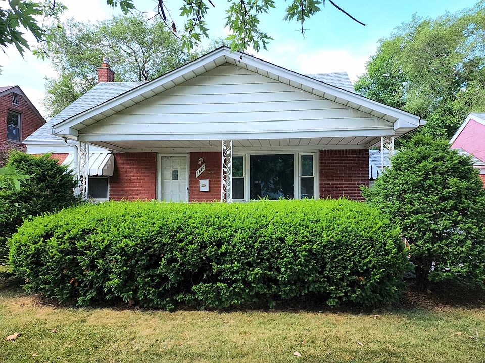 1st image of 1616 Riverbank St