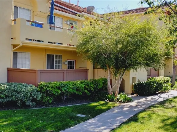 69 Alicante Aisle #72, Irvine, CA 92614