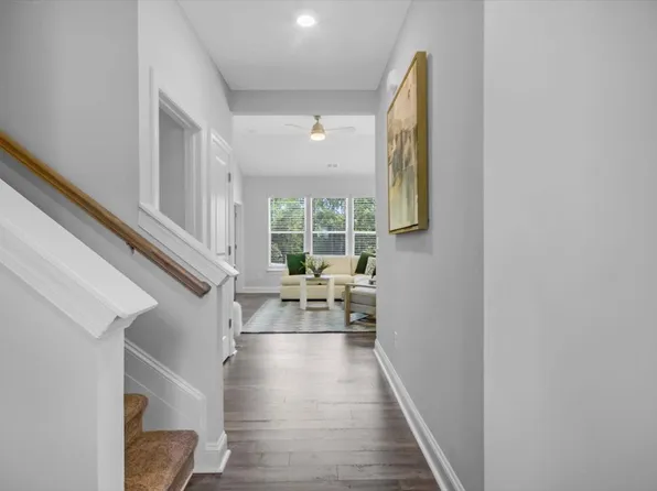 3166 Laurel Brook Dr, Denver, NC 28037