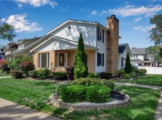 8732 Pershing Ave, Niagara Falls, NY