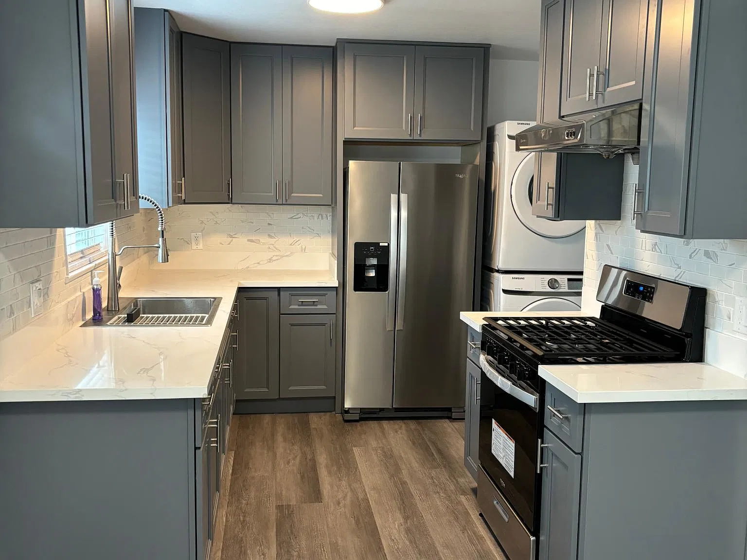 432 S Lincoln Pl — Photo 1