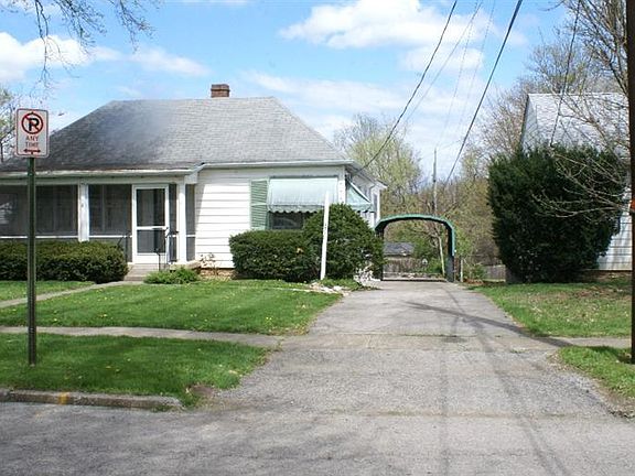 2nd image of 957 Highland Park Dr