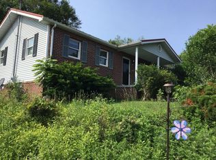 209 Alfred Ave NE #N, Coeburn, VA 24230