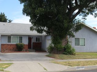 19553 Gault St, Reseda, CA 91335