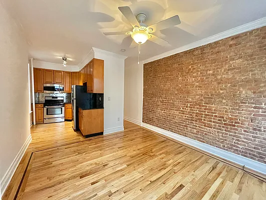 Rented by Compass | media 12