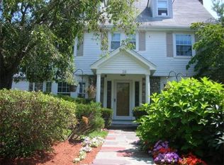 28 Olde Field Rd, Newton, MA 02459
