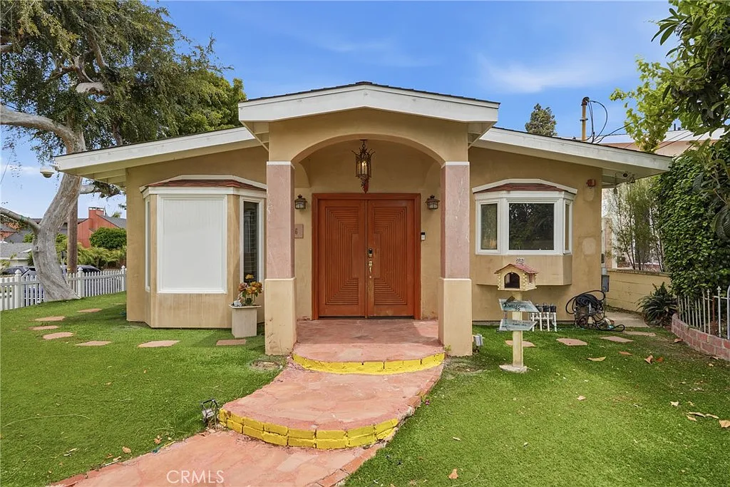 3 bed, 1464 sqft, $7,500 — Photo 1