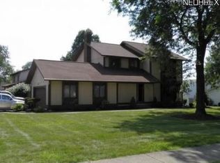 701 Thelma Dr, Wadsworth, OH 44281