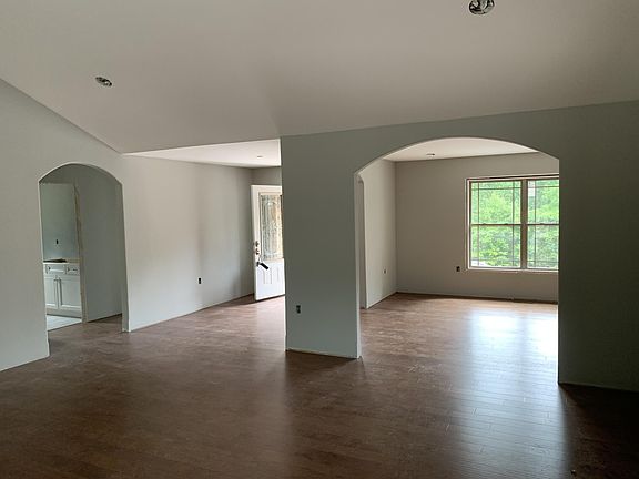 4th image of 94 Riverview Dr Lot 40