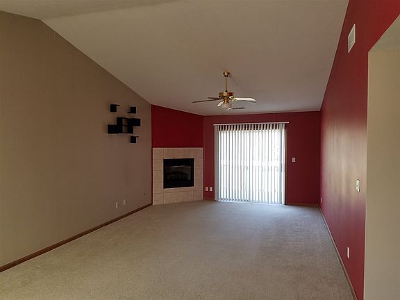 4th image of 6332 Oak Crest Ln