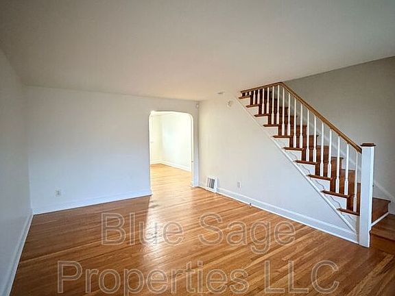 3rd image of 314 Spruce St