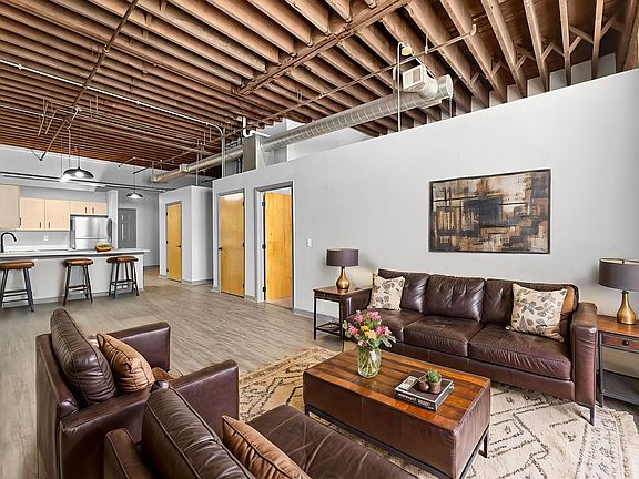 4th image of 1601 Walnut St APT 314