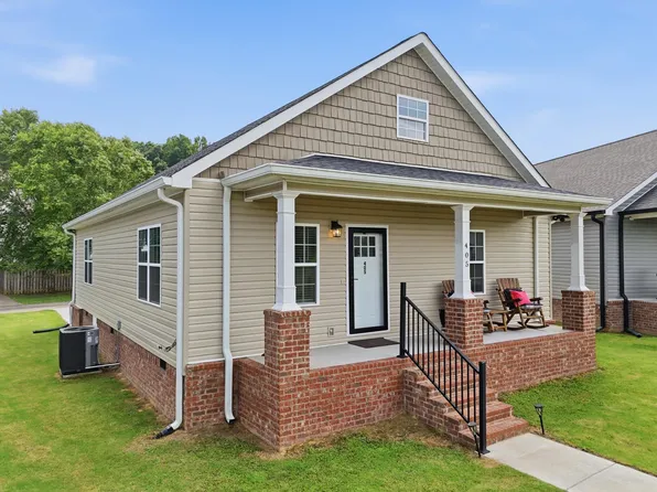 405 Coahulla Creek Dr, Dalton, GA 30721