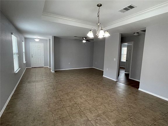 5th image of 5716 Levenwood Ln