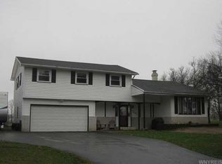 7042 Old State Rd, Bergen, NY 14416