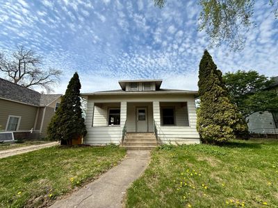 205 E Chestnut St, Redwood Falls, MN, 56283