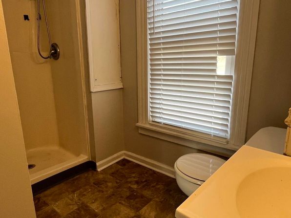 910 Hanover Ave NW #B, Roanoke, VA 24016