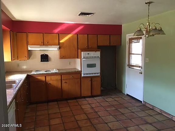 5th image of 3419 W Claremont St