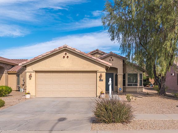 2nd image of 2592 E Santa Maria Dr
