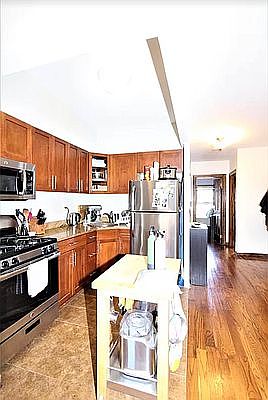 2nd image of 380 Mac Donough St #2