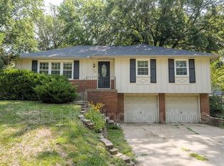 718 NW 6th Street Ter, Blue Springs, MO 64014