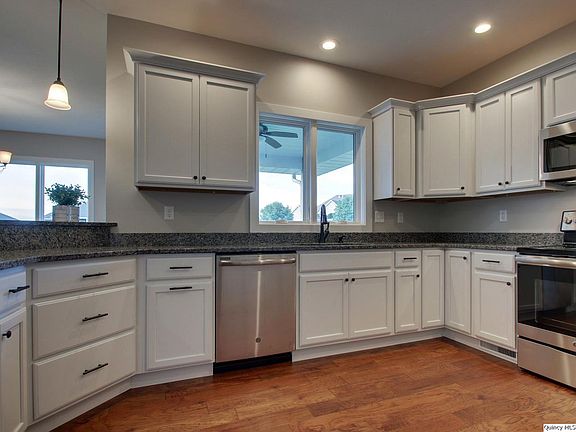 3rd image of 4604 Trinity Lakes Dr