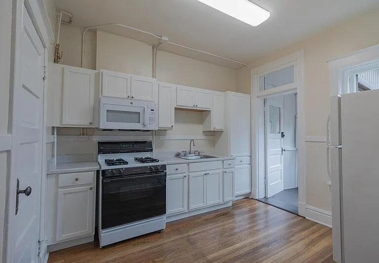 1207 N Clayton St #5 — Photo 6