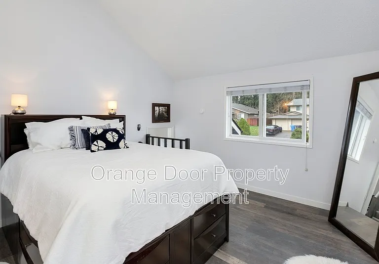 55 Hylebos Ave — Photo 16