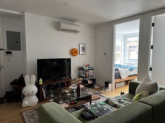 3rd image of 59 Richardson St #2A