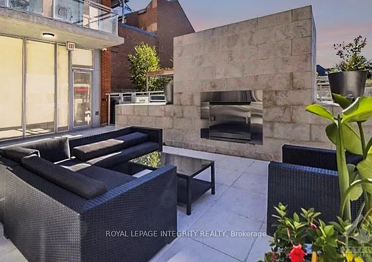 340 McLeod St #113 — Photo 20