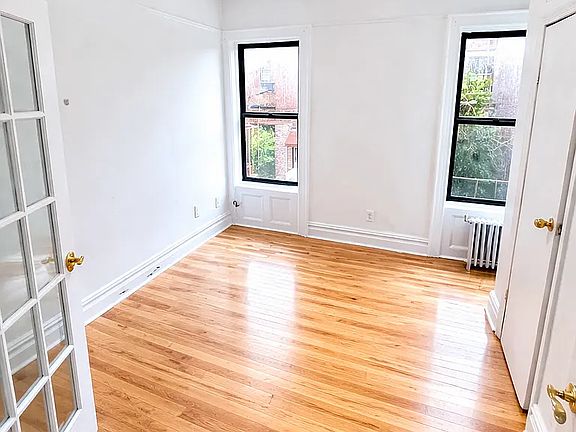 3rd image of 515 W 139th St APT 5