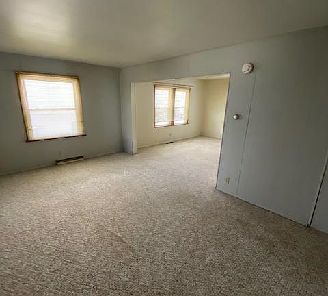 4th image of 1737 Bonnie Brae Ave NE