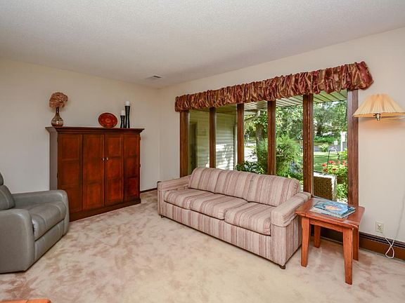 3rd image of 123 Puma Ln