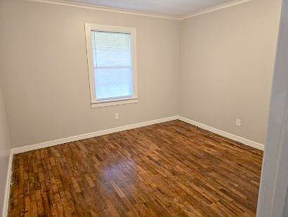 4th image of 401 Pleasant Rd