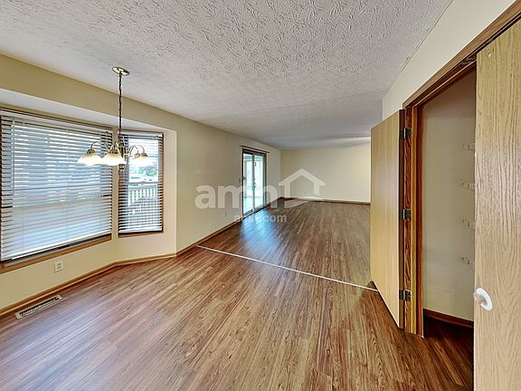 5th image of 5016 Scalton Pl