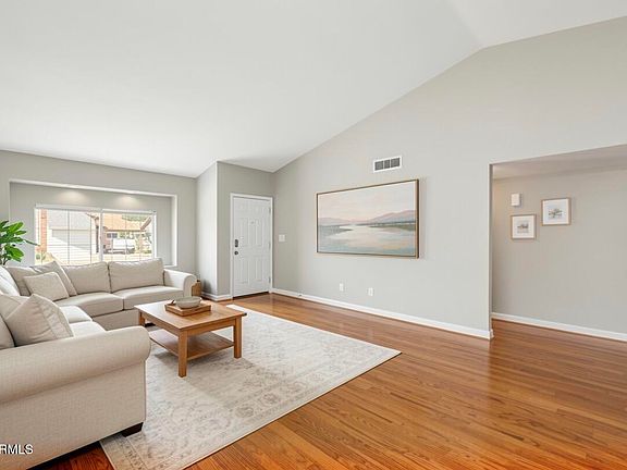 5th image of 542 S HIGLEY Road #61