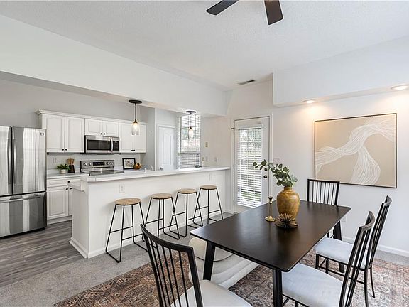 4th image of 4477 Brinker Dr