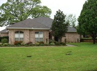 3305 Saint Andrews Dr, Longview, TX 75605