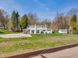 7226 Lakeview Dr, Lexington, MI 48450