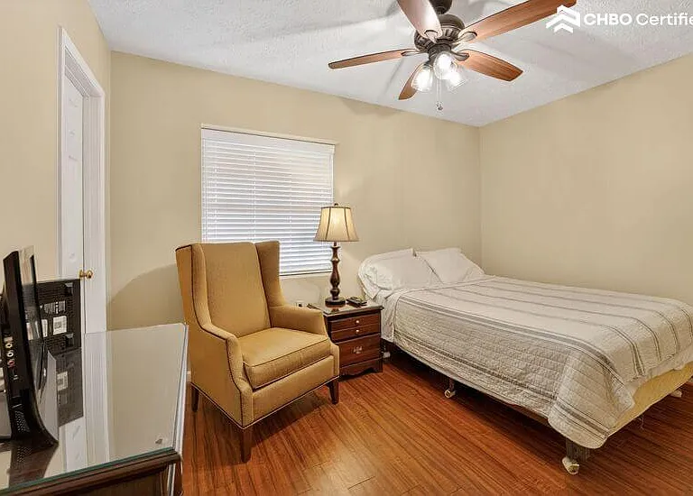 1332 W Andrew Johnson Hwy #10 — Photo 18