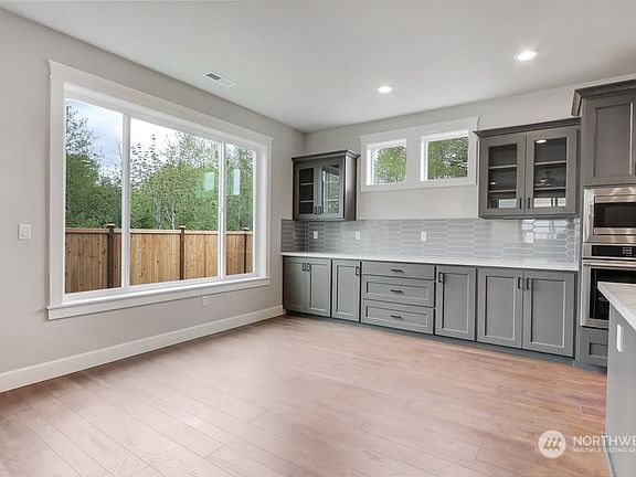 5th image of 7628 173rd Street Ct E