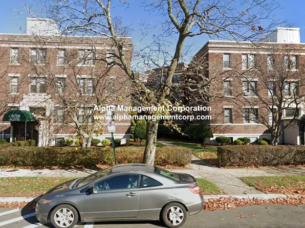 63 Fellsway W, Medford, MA