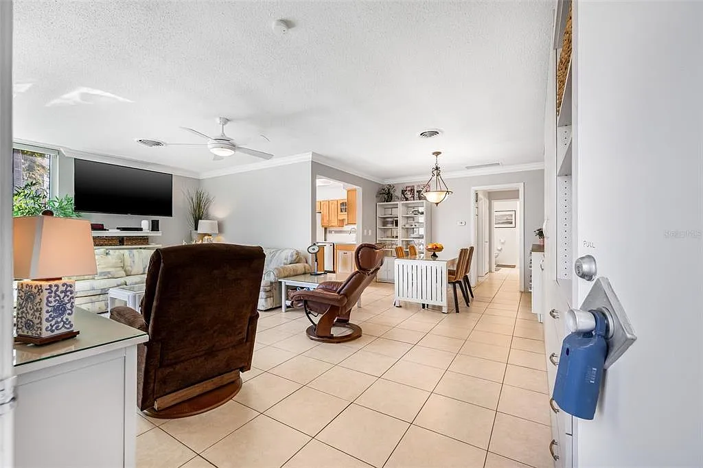 1 bed, 1.0 bath, 925 sqft, $2,950 — Photo 4