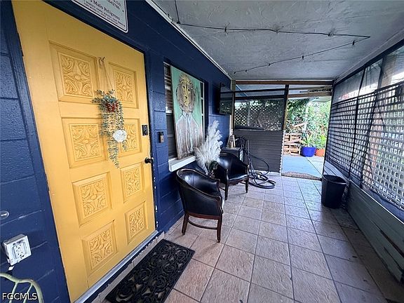 2nd image of 1447 Byron Rd