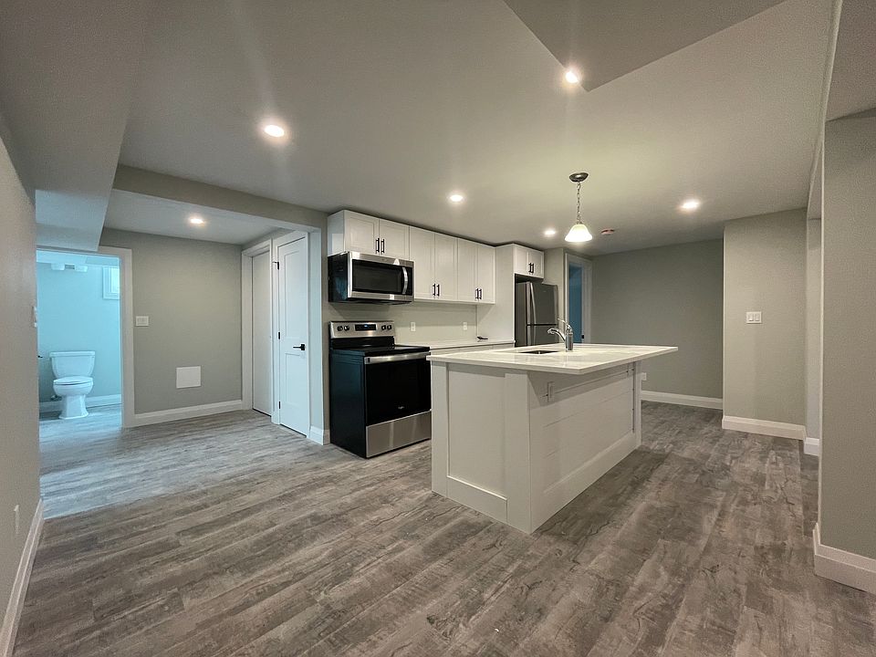 1st image of 31 Burwell St #3