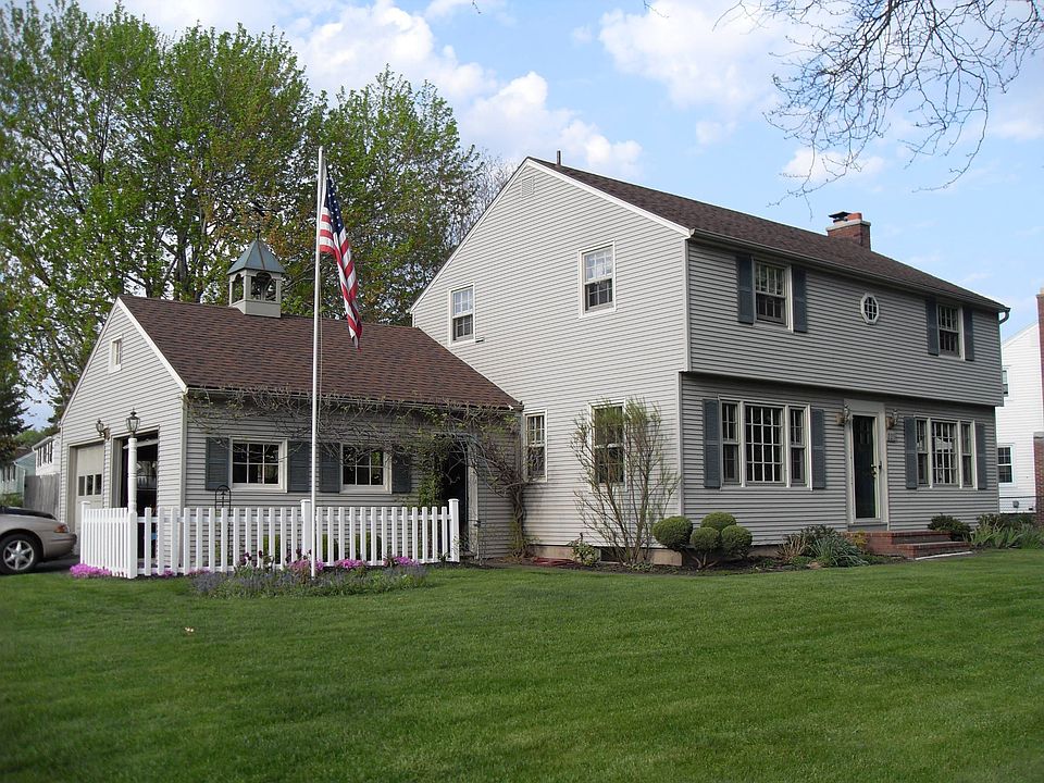 225 Glenhill DR.